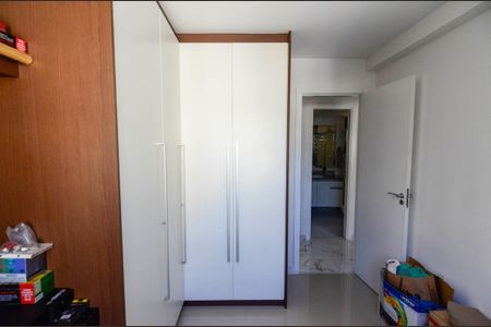 Apartamento à venda com 90m², 3 quartos e 2 vagas Apartamento à venda com 90m², 3 quartos e 2 vagasQuarto 2