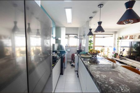 Apartamento à venda com 90m², 3 quartos e 2 vagas Apartamento à venda com 90m², 3 quartos e 2 vagasCozinha