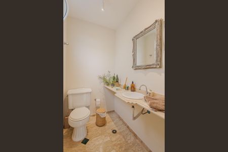 Apartamento à venda com 240m², 3 quartos e 3 vagasLavabo 2