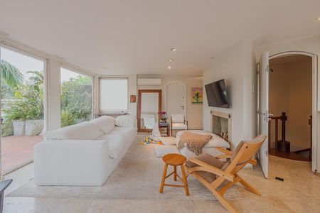 Apartamento à venda com 240m², 3 quartos e 3 vagasSala 2