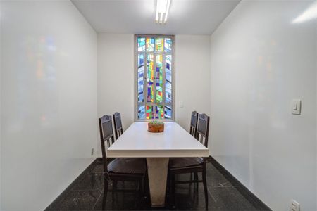 Casa à venda com 3 quartos, 438m² em Granja Julieta, São Paulo