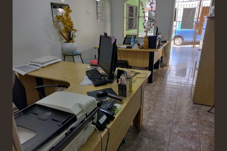 Casa à venda com 2 quartos, 167m² em Utinga, Santo André