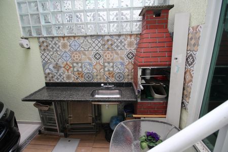 Casa de condomínio à venda com 144m², 3 quartos e 2 vagasChurrasqueira