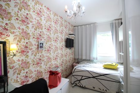 Casa de condomínio à venda com 144m², 3 quartos e 2 vagasSuíte 2