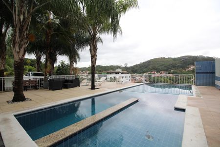Casa de condomínio à venda com 144m², 3 quartos e 2 vagasÁrea Comum - Piscina