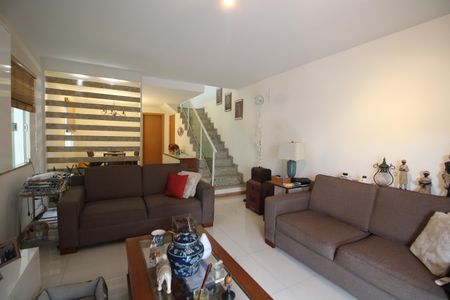 Sala de casa de condomínio à venda com 3 quartos, 144m² em Freguesia (jacarepaguá), Rio de Janeiro