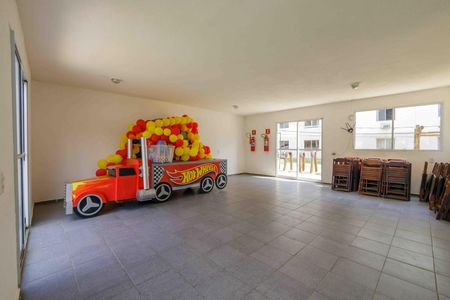 Apartamento à venda com 43m², 2 quartos e 1 vagaÁrea comum