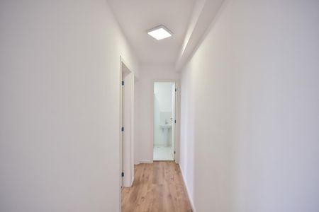 Apartamento para alugar com 2 quartos, 43m² em Jardim Tres Irmaos, Taboão da Serra