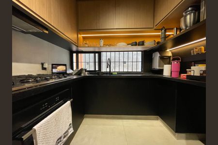 Casa à venda com 140m², 3 quartos e 2 vagas Casa à venda com 140m², 3 quartos e 2 vagasCozinha