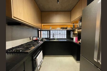 Casa à venda com 140m², 3 quartos e 2 vagas Casa à venda com 140m², 3 quartos e 2 vagasCozinha