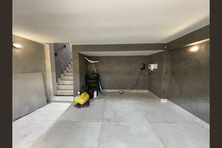 Casa à venda com 140m², 3 quartos e 2 vagas Casa à venda com 140m², 3 quartos e 2 vagasGaragem