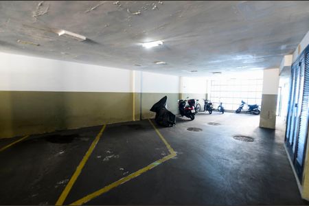 Apartamento à venda com 90m², 2 quartos e 1 vaga Apartamento à venda com 90m², 2 quartos e 1 vagaGaragem