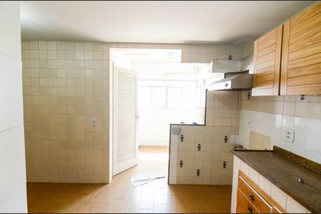 Apartamento à venda com 90m², 2 quartos e 1 vaga Apartamento à venda com 90m², 2 quartos e 1 vagaCozinha