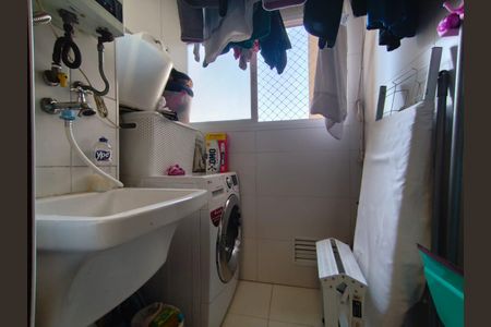 Apartamento à venda com 64m², 2 quartos e 1 vagaÁrea de Serviço