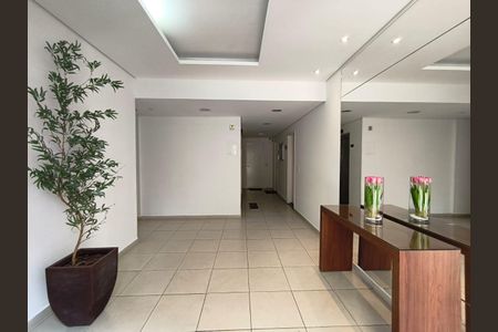 Apartamento à venda com 64m², 2 quartos e 1 vagaHall