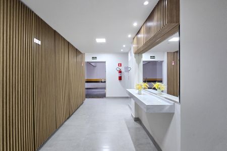 Apartamento à venda com 110m², 2 quartos e 1 vaga Apartamento à venda com 110m², 2 quartos e 1 vagaHall