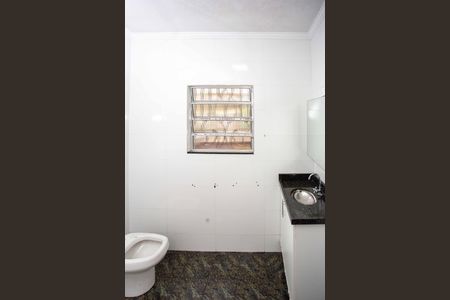 Casa para alugar com 355m², 5 quartos e 4 vagasBanheiro da Suíte