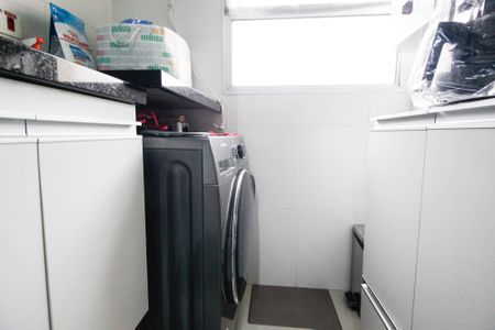 Apartamento à venda com 60m², 2 quartos e 1 vaga Apartamento à venda com 60m², 2 quartos e 1 vagaÁrea de Serviço