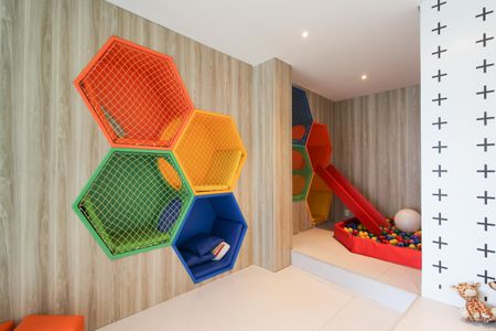 Apartamento à venda com 74m², 2 quartos e 1 vaga Apartamento à venda com 74m², 2 quartos e 1 vagaÁrea comum - Brinquedoteca