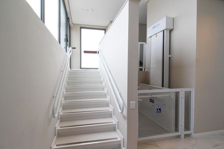 Apartamento à venda com 74m², 2 quartos e 1 vaga Apartamento à venda com 74m², 2 quartos e 1 vagaÁrea comum