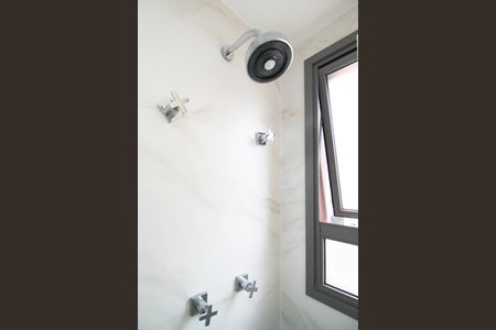 Apartamento à venda com 74m², 2 quartos e 1 vaga Apartamento à venda com 74m², 2 quartos e 1 vagaBanheiro da Suíte 1