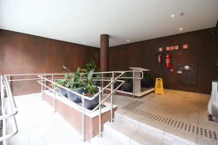 Apartamento à venda com 74m², 2 quartos e 1 vaga Apartamento à venda com 74m², 2 quartos e 1 vagaHall de Entrada