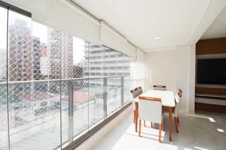 Apartamento à venda com 74m², 2 quartos e 1 vaga Apartamento à venda com 74m², 2 quartos e 1 vagaSala