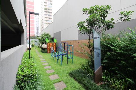 Apartamento à venda com 74m², 2 quartos e 1 vaga Apartamento à venda com 74m², 2 quartos e 1 vagaÁrea comum - Playground