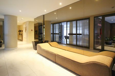 Apartamento à venda com 74m², 2 quartos e 1 vaga Apartamento à venda com 74m², 2 quartos e 1 vagaHall social