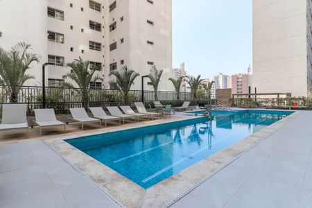 Apartamento à venda com 159m², 2 quartos e 2 vagasÁrea comum - Piscina
