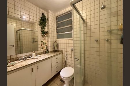 Apartamento para alugar com 136m², 3 quartos e 1 vaga Apartamento para alugar com 136m², 3 quartos e 1 vagaBanheiro social 1