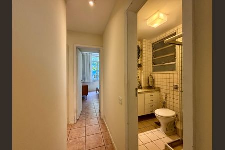Apartamento para alugar com 136m², 3 quartos e 1 vaga Apartamento para alugar com 136m², 3 quartos e 1 vagaCorredor