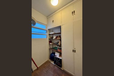 Apartamento para alugar com 136m², 3 quartos e 1 vaga Apartamento para alugar com 136m², 3 quartos e 1 vagaÁrea de serviço - quarto 2