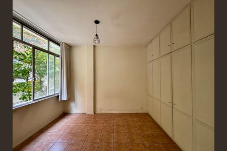 Apartamento para alugar com 136m², 3 quartos e 1 vaga Apartamento para alugar com 136m², 3 quartos e 1 vagaSala de jantar