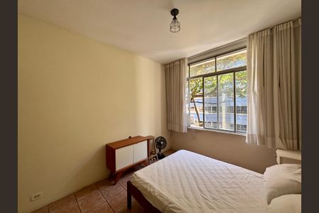 Apartamento para alugar com 136m², 3 quartos e 1 vaga Apartamento para alugar com 136m², 3 quartos e 1 vagaQuarto 1