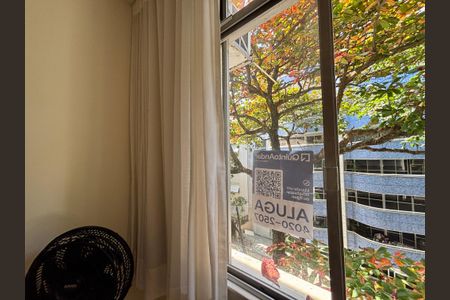 Apartamento para alugar com 136m², 3 quartos e 1 vaga Apartamento para alugar com 136m², 3 quartos e 1 vagaPlaca