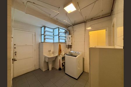 Apartamento para alugar com 136m², 3 quartos e 1 vaga Apartamento para alugar com 136m², 3 quartos e 1 vagaÁrea de serviço