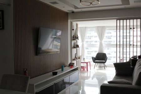 Apartamento para alugar com 103m², 3 quartos e 2 vagasSala
