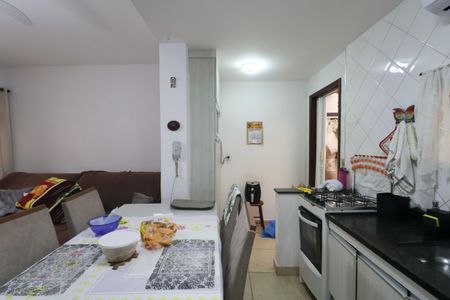 Apartamento para alugar com 53m², 2 quartos e 2 vagasCozinha