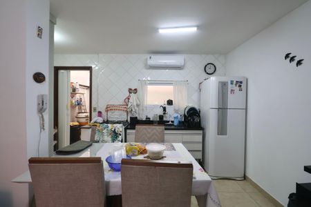 Apartamento para alugar com 53m², 2 quartos e 2 vagasCozinha