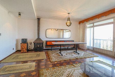 Casa à venda com 4 quartos, 320m² em Vila Romana, São Paulo