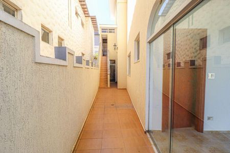 Casa à venda com 4 quartos, 320m² em Vila Romana, São Paulo