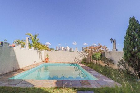 Casa à venda com 320m², 4 quartos e 4 vagas