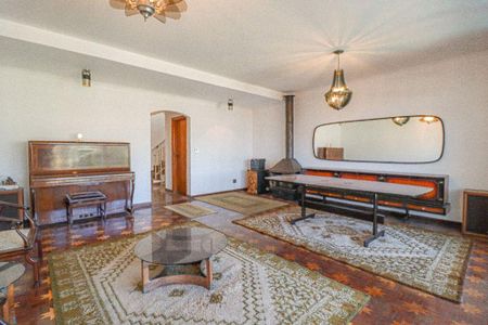 Casa à venda com 320m², 4 quartos e 4 vagas