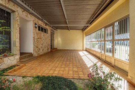 Casa à venda com 320m², 4 quartos e 4 vagas
