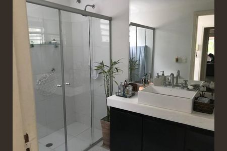 Casa à venda com 210m², 3 quartos e 3 vagas