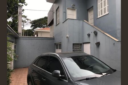 Casa à venda com 210m², 3 quartos e 3 vagas