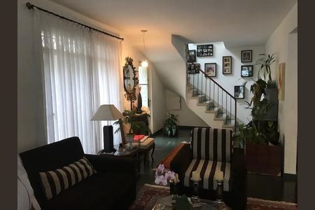 Casa à venda com 3 quartos, 210m² em Jardim America, São Paulo
