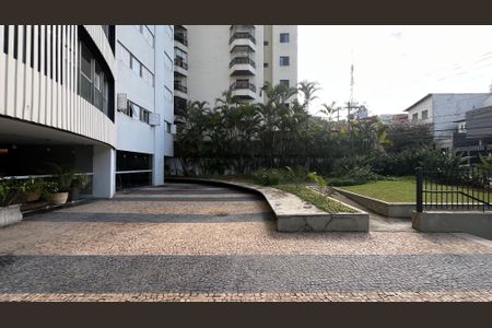 Apartamento à venda com 120m², 3 quartos e 1 vaga Apartamento à venda com 120m², 3 quartos e 1 vagaEntrada