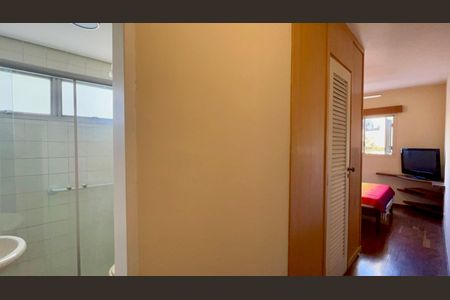 Apartamento à venda com 120m², 3 quartos e 1 vaga Apartamento à venda com 120m², 3 quartos e 1 vagaSuíte 3